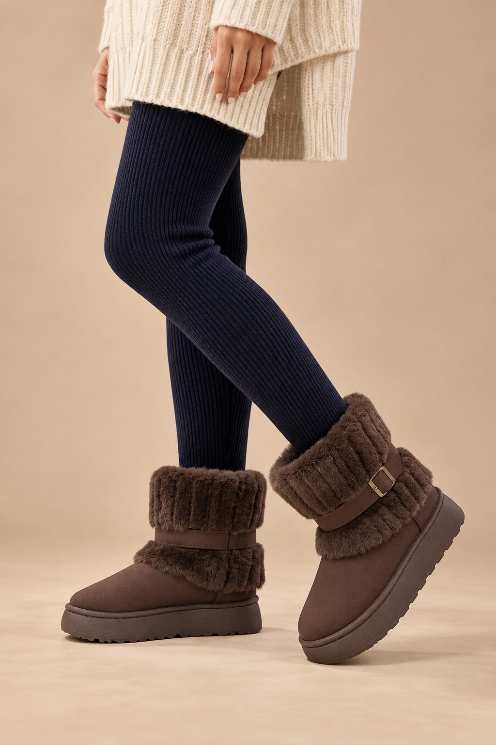 Bottes de neige femme à enfiler, col fausse fourrure 2