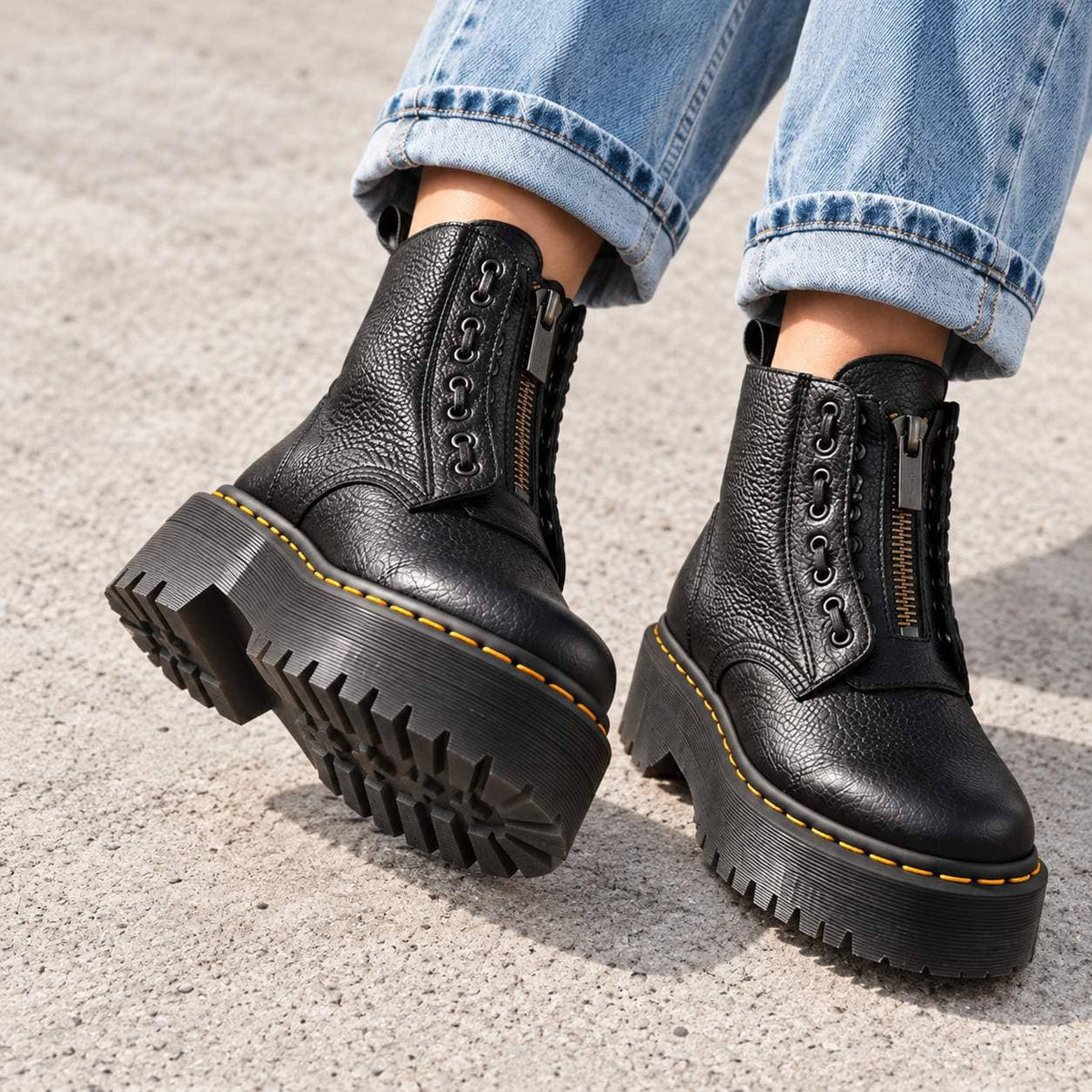 Bottines à plateforme épaisse et crantée avec zip devant 5