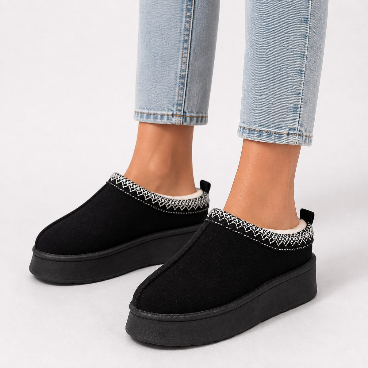 Léonie chaussons femme plateforme à enfiler noir