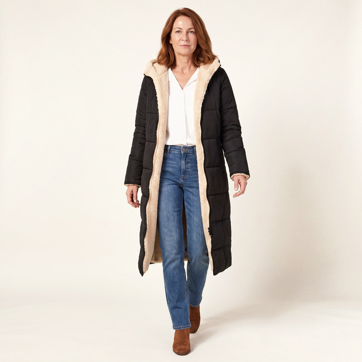 Manteau long réversible doublé teddy, coloris noir, porté