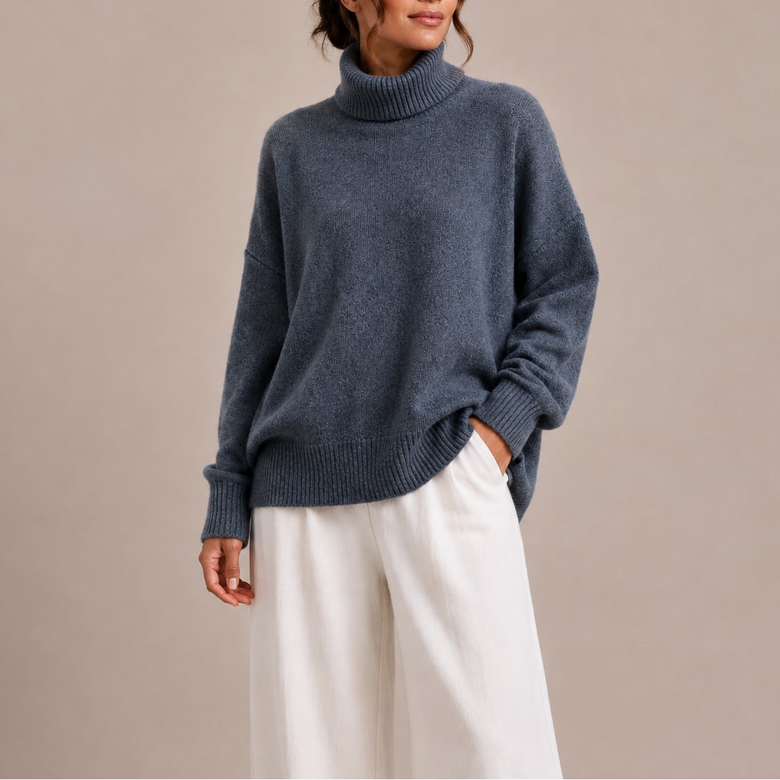 Emma pull femme col roulé en maille oversize bleu marine