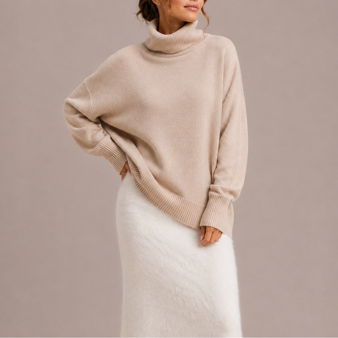 Emma pull femme col roulé en maille oversize beige